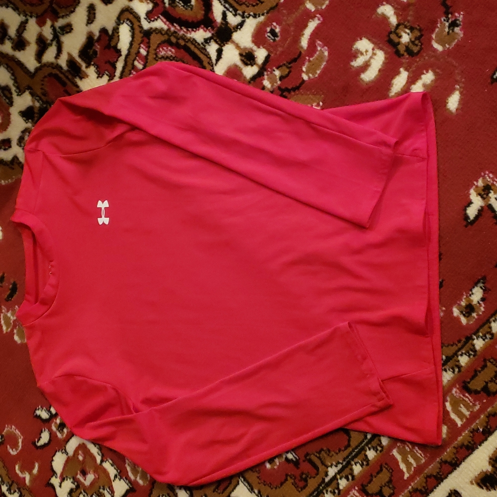 Excellent condition dri fit long sleeve Under Armour YXL